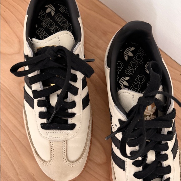 Adidas Samba Cream and Black Sneakers - Picture 7 of 16